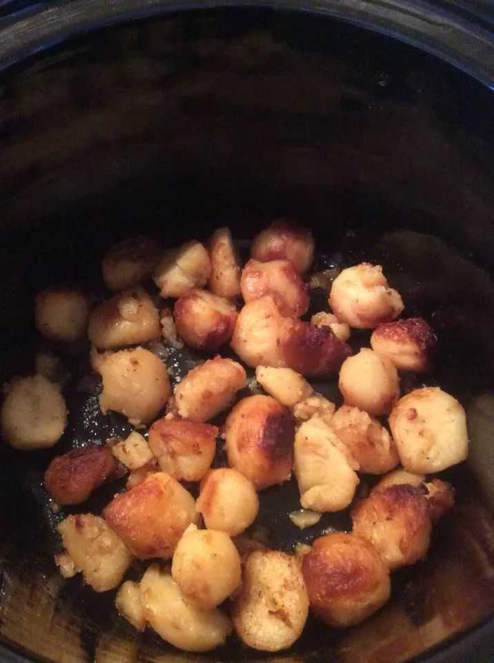 Slow Cooker Roast Potatoes - Techaaly