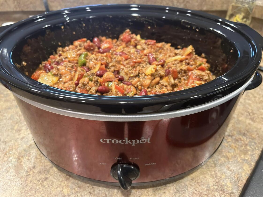 Slow Cooker Chili Recipe - Techaaly